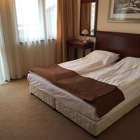 Downtown Alexander Services Apartments Банско Экстерьер фото