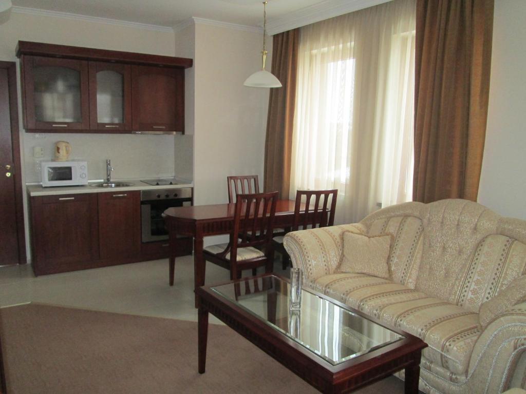 Downtown Alexander Services Apartments Банско Номер фото